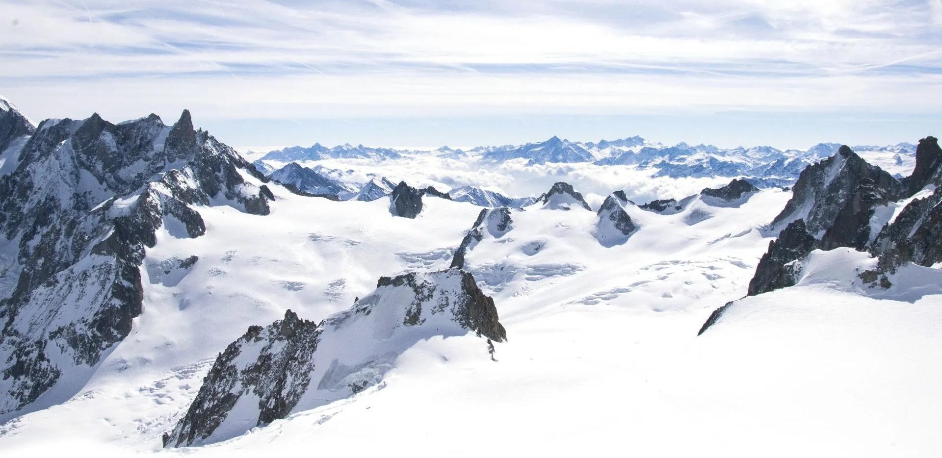 Alpes haute-savoie - domaine skiable des portes du soleil